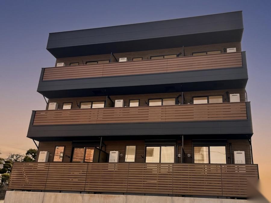 福岡市松香台の学生・単身者向け木造3階建賃貸集合住宅(1K・1LDK・9戸)の外観 — みなと建築事務所 設計
